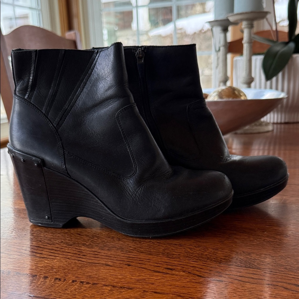 Dansko Black Wedge Ankle Bootsw/ wooden heel
